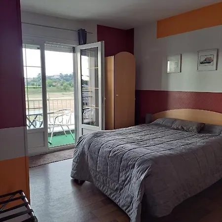 Le Petit Pêcheur Hotel 2*