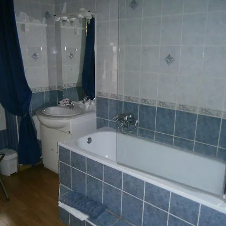 Hotel Le Petit Pecheur Saint-Florent-le-Vieil