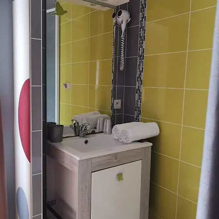 Le Petit Pecheur 2* Saint-Florent-le-Vieil