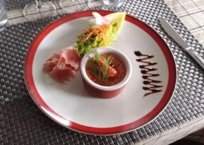 Le Petit Pêcheur 2* Saint-Florent-le-Vieil